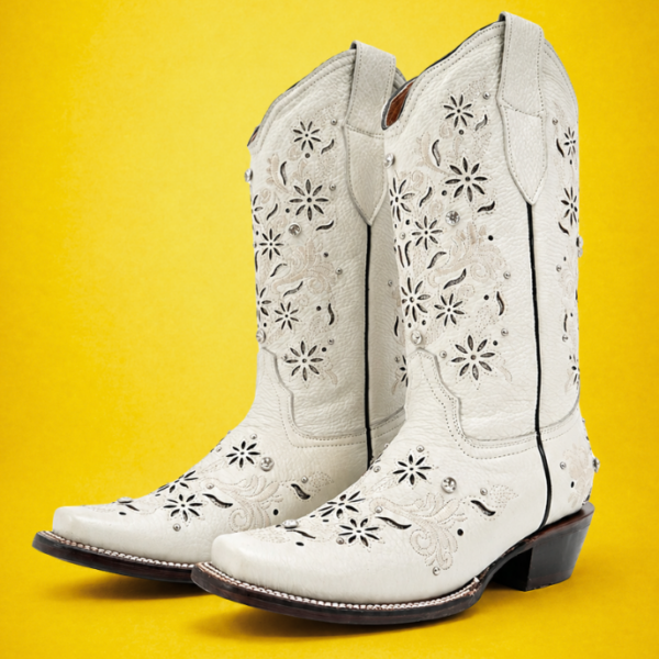 Bota Vaquera Corte Láser Paulina Hueso